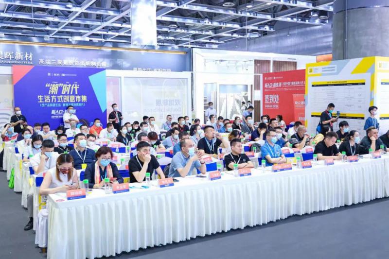 匠心载誉，荣耀加冕！新标门窗荣获2022中国门墙柜品牌&产品大会&ldquo;金星奖&rdquo;！